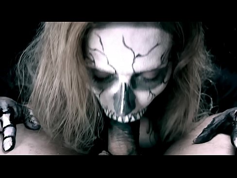 ❤️ Demon nighean sucking cock le a beul dubh agus slugadh cum. ❤❌ Gnè càileachd leinn ❤